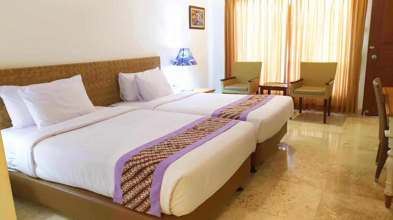 Puri Lovina Hotel Ngoại thất bức ảnh