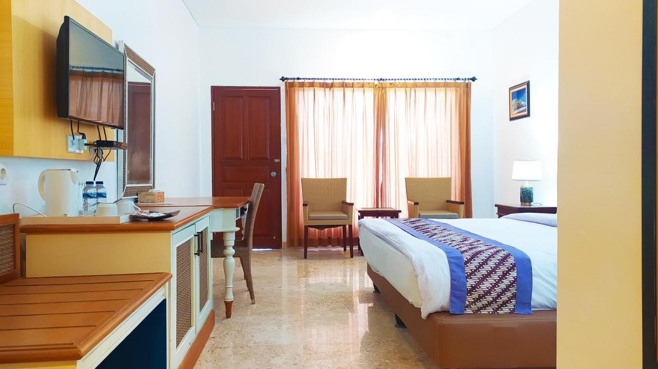 Puri Lovina Hotel Ngoại thất bức ảnh