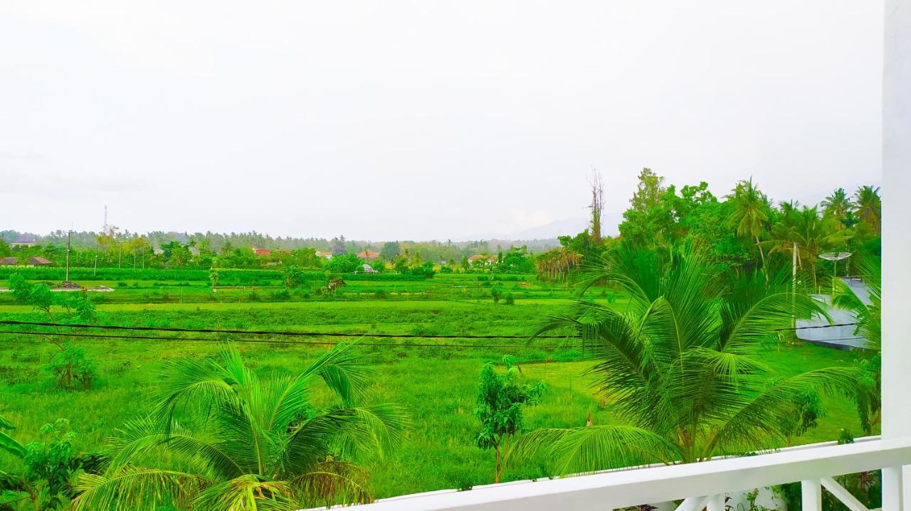 Puri Lovina Hotel Ngoại thất bức ảnh