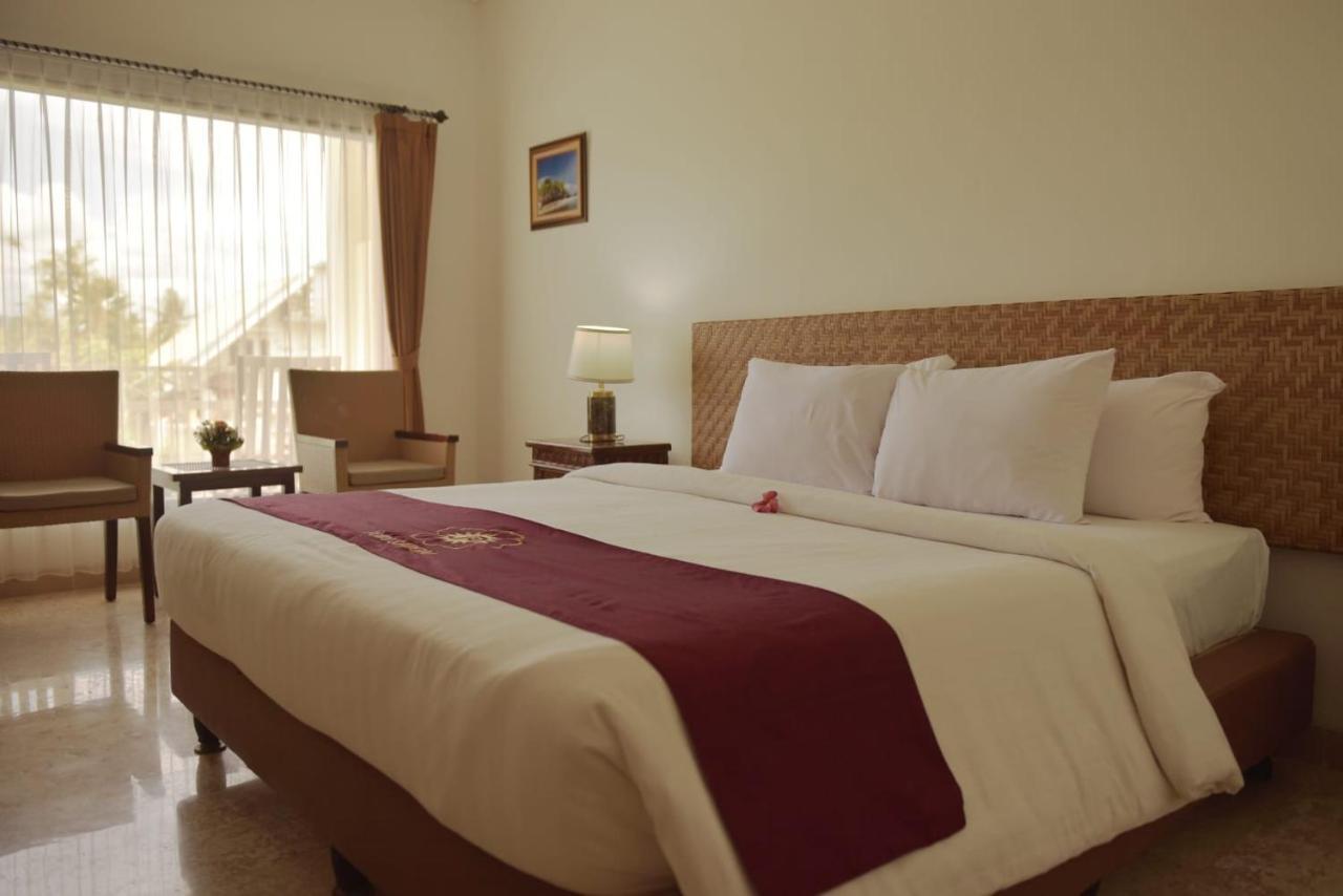 Puri Lovina Hotel Ngoại thất bức ảnh