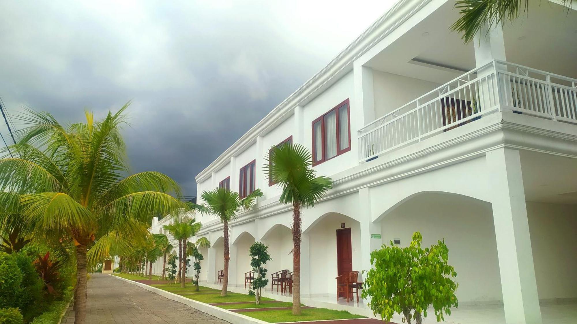 Puri Lovina Hotel Ngoại thất bức ảnh