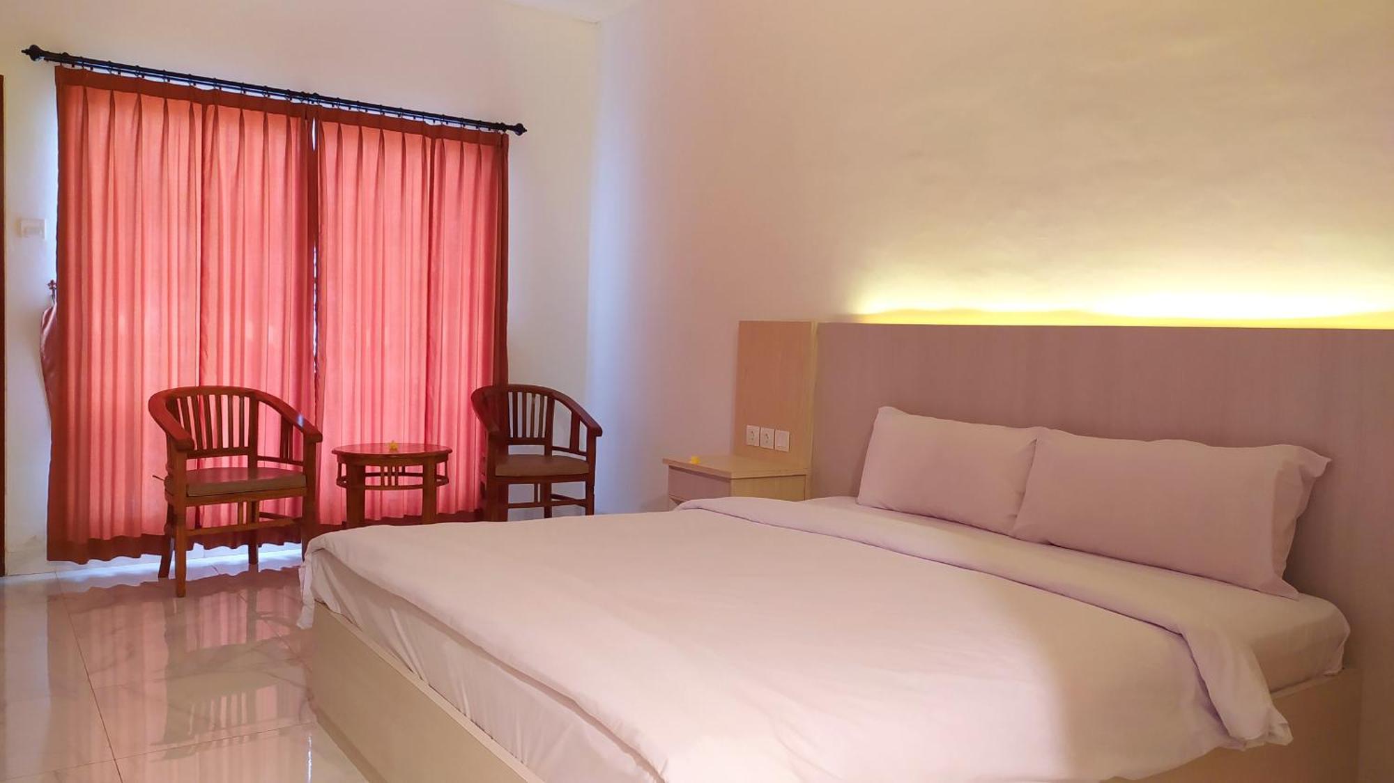 Puri Lovina Hotel Ngoại thất bức ảnh