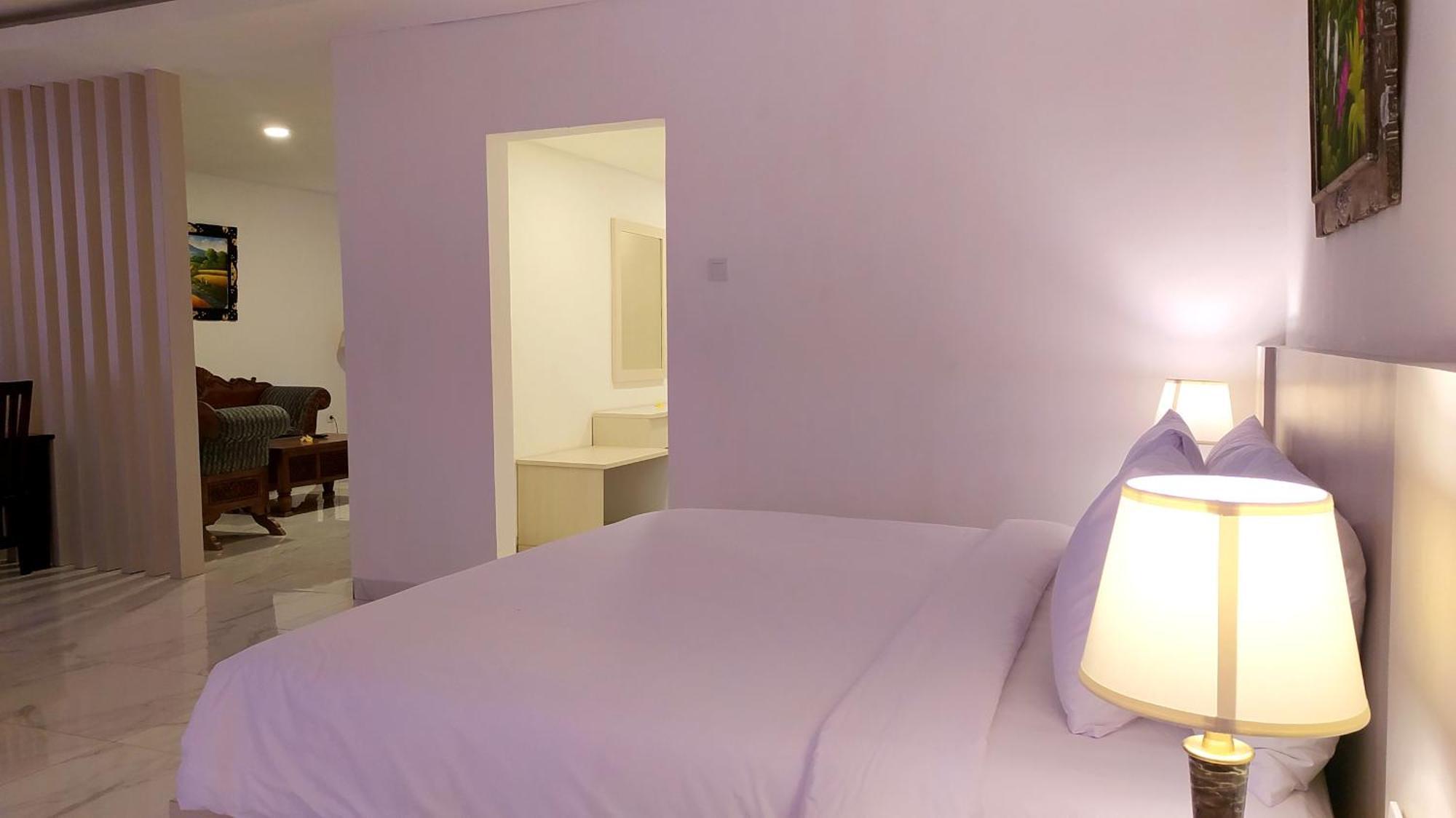 Puri Lovina Hotel Ngoại thất bức ảnh