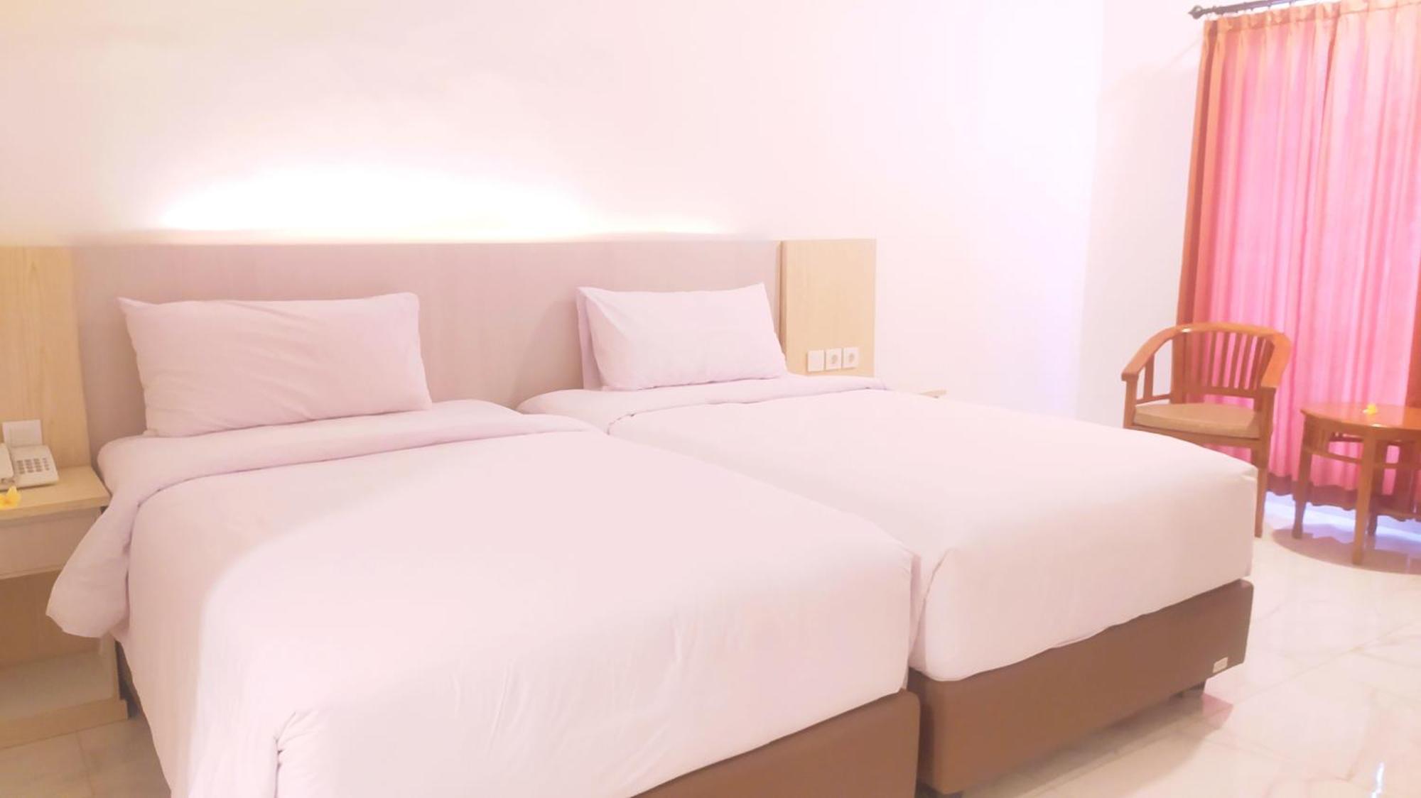 Puri Lovina Hotel Ngoại thất bức ảnh